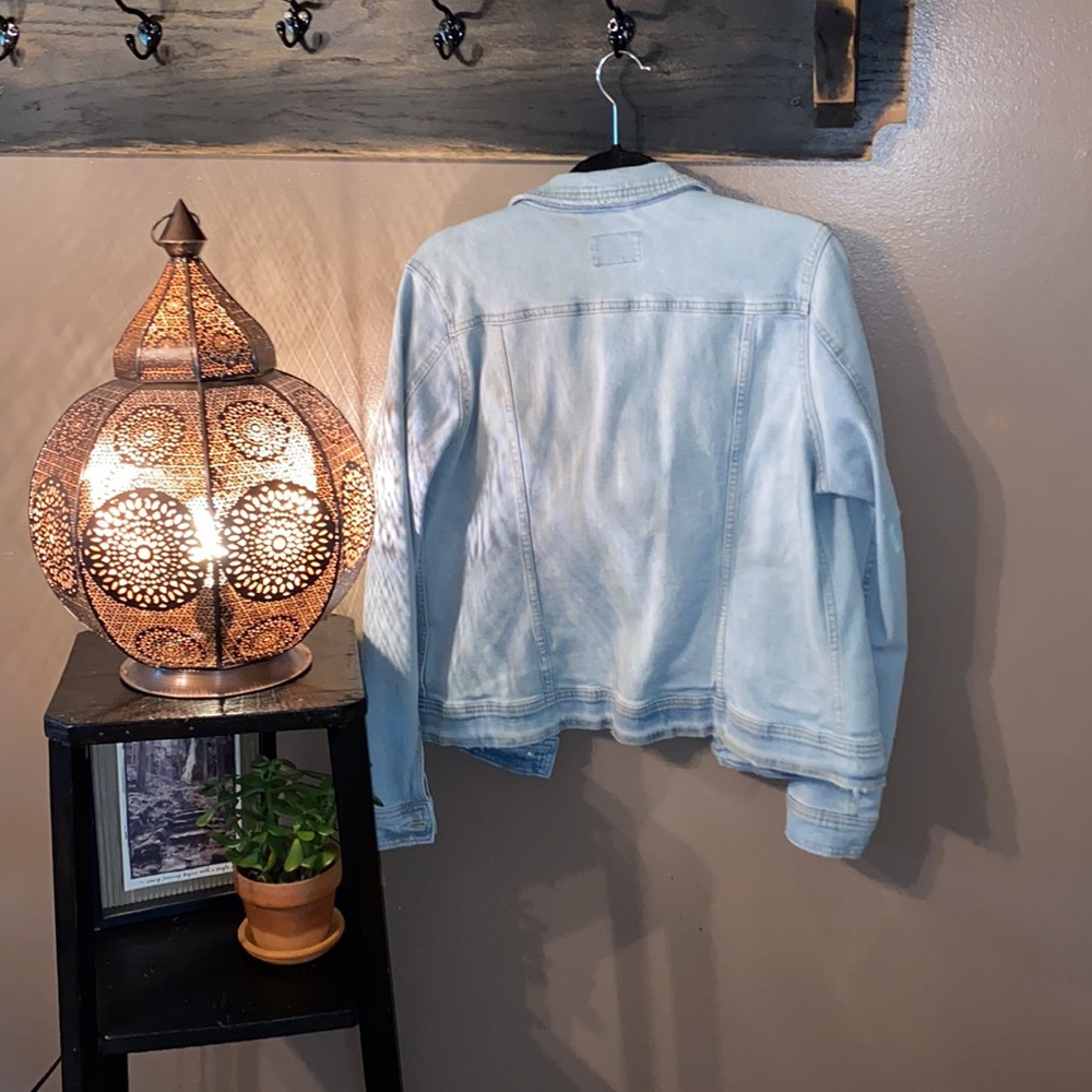 Universal Thread Jean Jacket - Picture 5 of 5